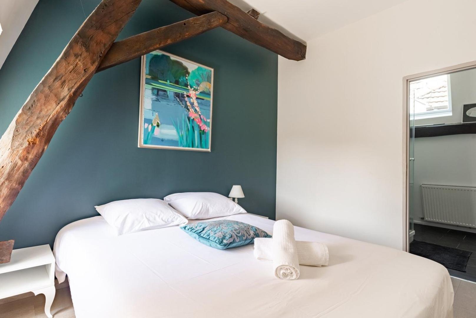 "De Bretagne" - Hotel Particulier Dijon Bagian luar foto
