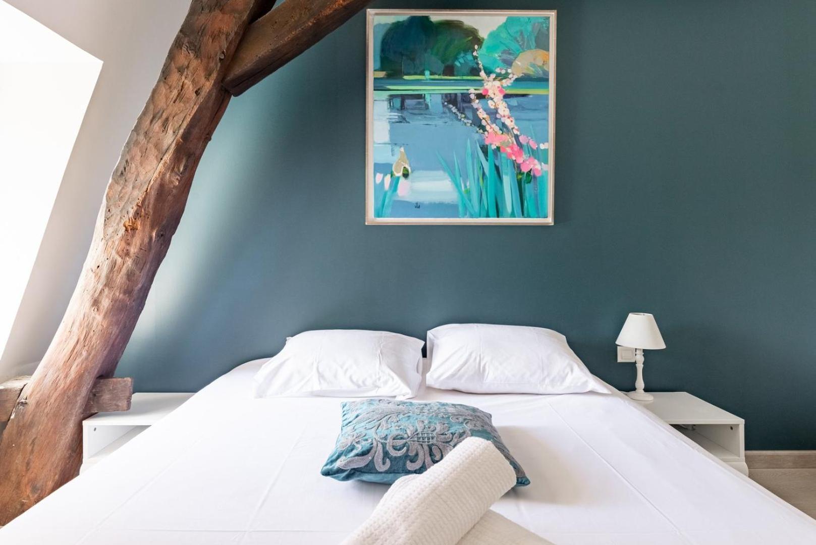 "De Bretagne" - Hotel Particulier Dijon Bagian luar foto