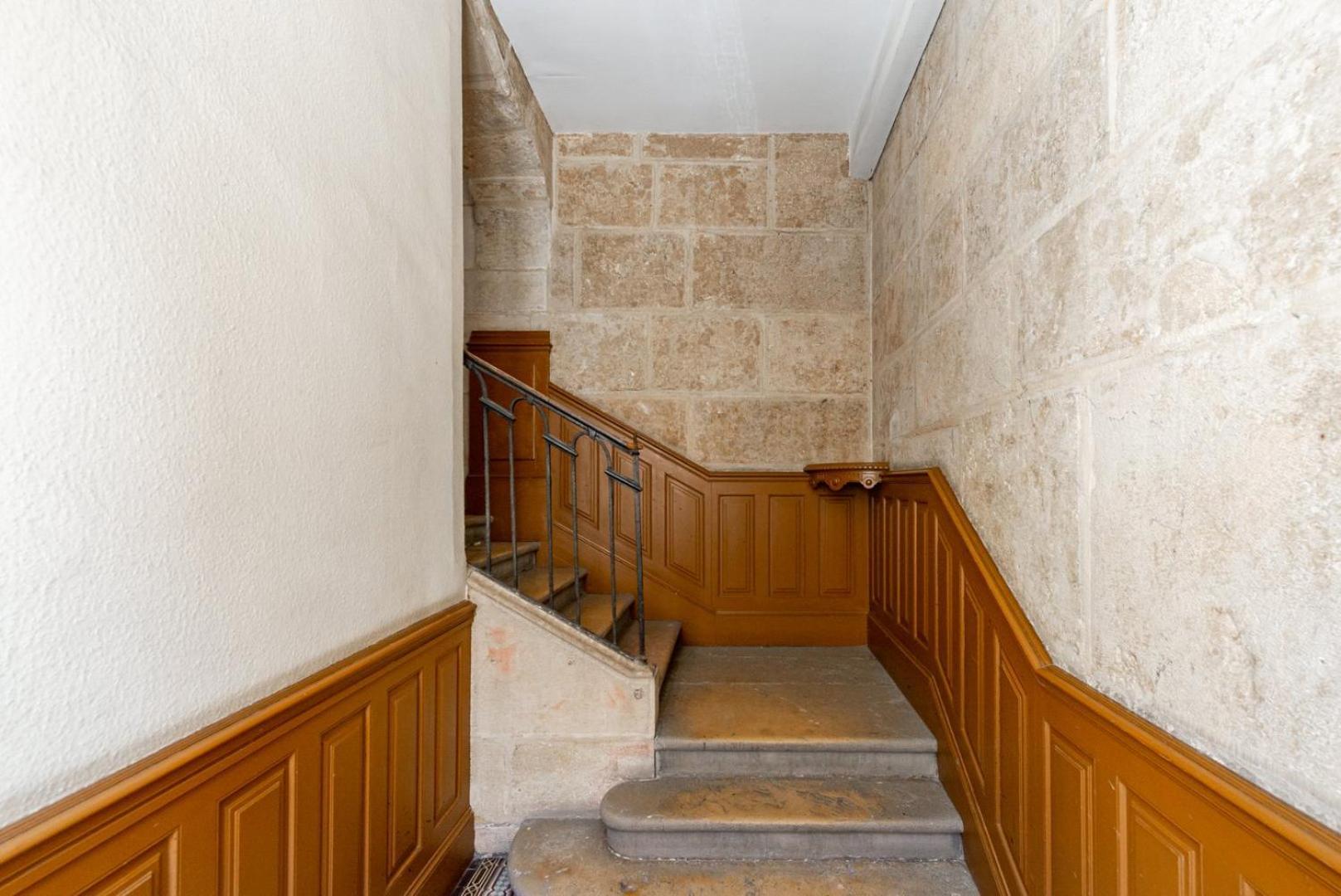 "De Bretagne" - Hotel Particulier Dijon Bagian luar foto