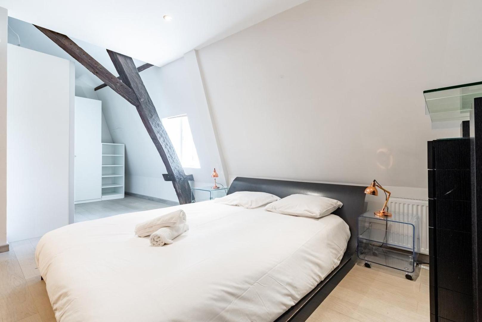 "De Bretagne" - Hotel Particulier Dijon Bagian luar foto